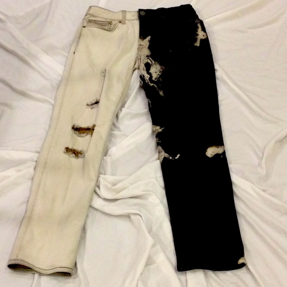American Eagle Black and Cream Distressed Jeans Size 28x30